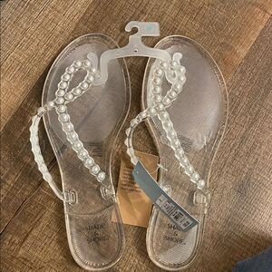 Shade & Shore Clear Pearl-Embellished Jelly Sandals - White Pearls